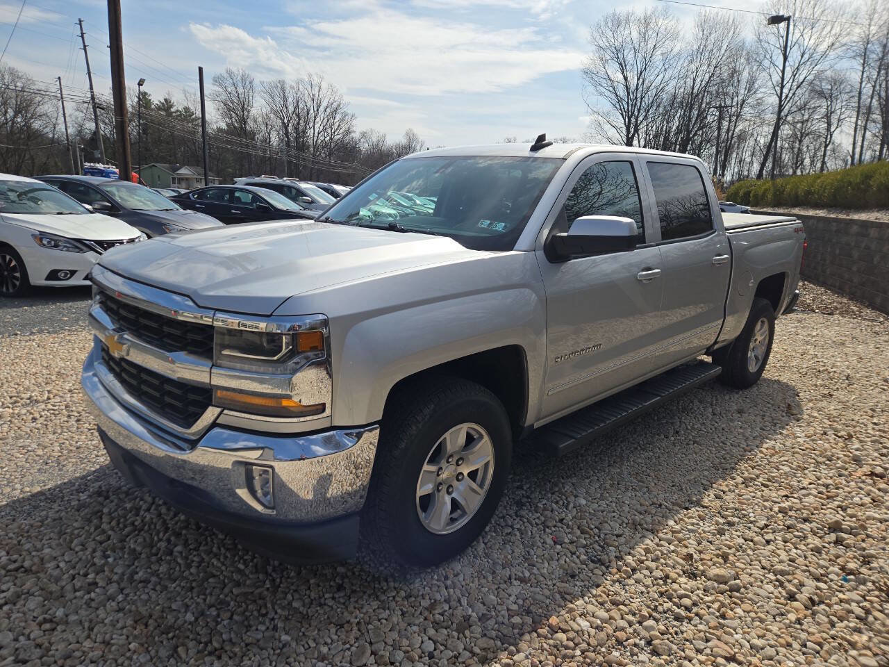 Used 2018 Chevrolet Silverado 1500 LT w/ All Star Edition AWD/4WD image 3