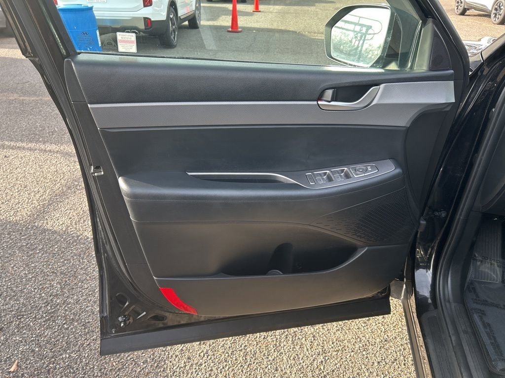 Used 2022 Hyundai Palisade SE image 12