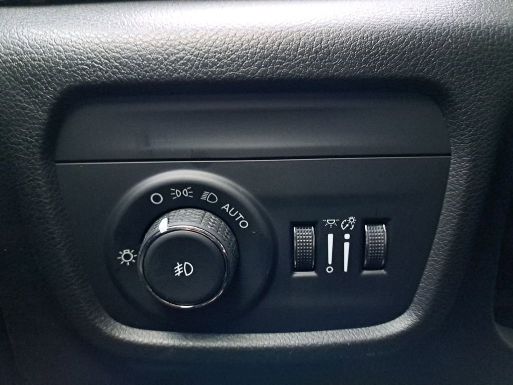 New 2025 Jeep Grand Cherokee L Limited w/ Luxury Tech Group II image 24