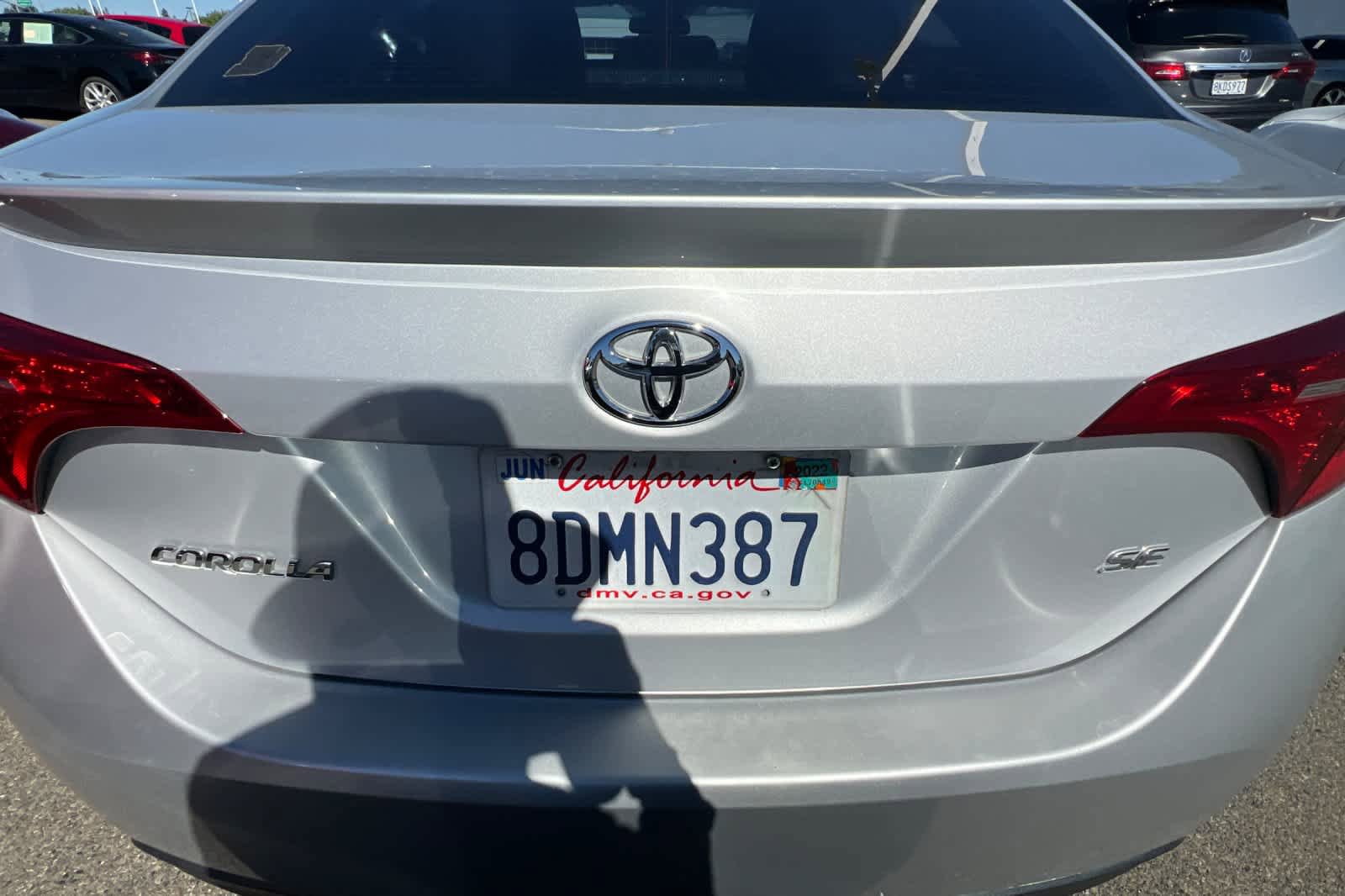 Used 2017 Toyota Corolla SE w/ SE Premium Package image 19