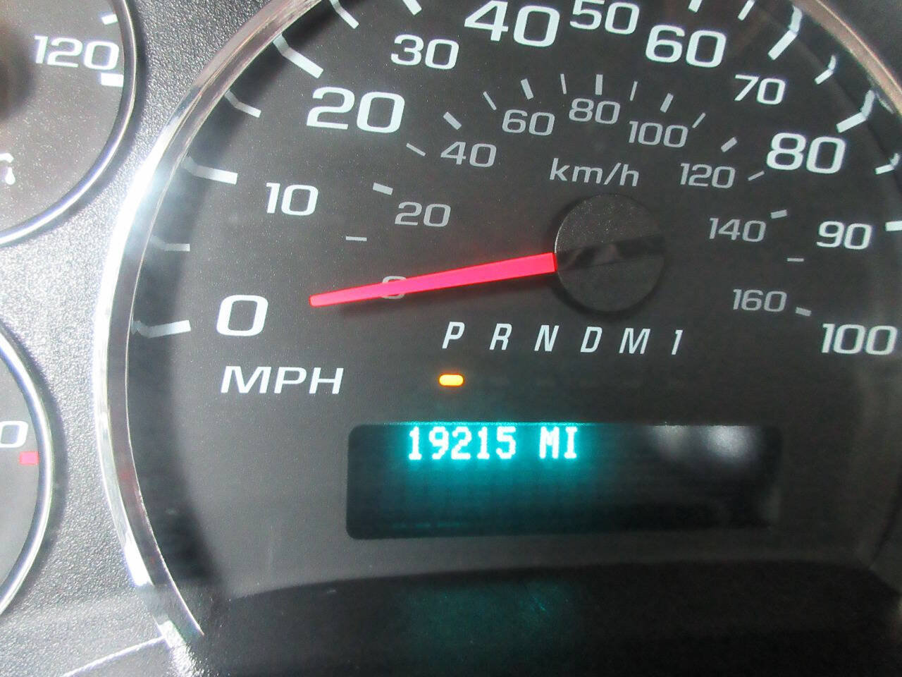 Used 2024 Chevrolet Express 2500 w/ Driver Convenience Package RWD image 9