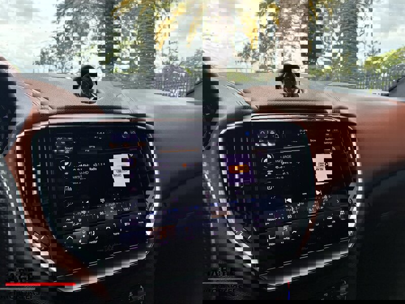 Used 2023 Maserati Ghibli Modena image 19