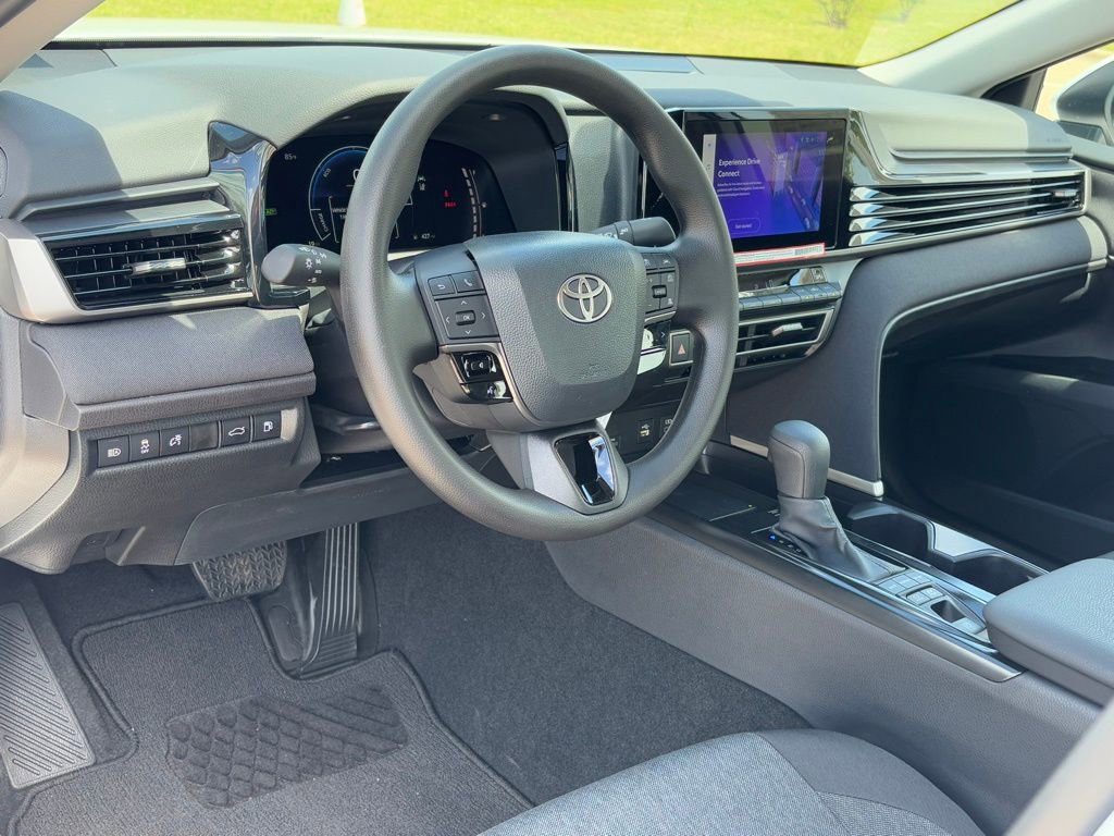 Used 2026 Toyota Camry LE w/ Convenience Package FWD image 10