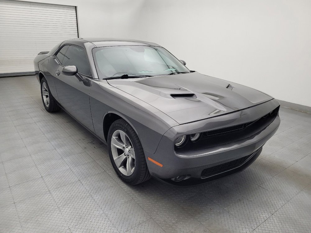Used 2019 Dodge Challenger SXT RWD image 13