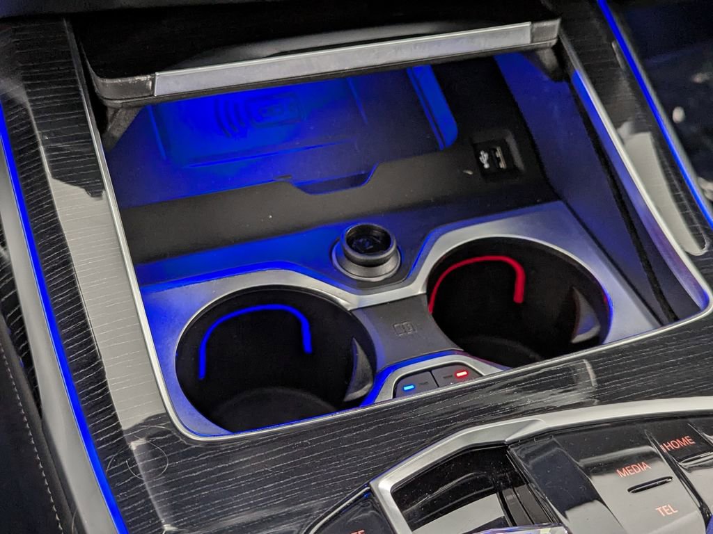 Used 2024 BMW X7 xDrive40i w/ Executive Package image 43