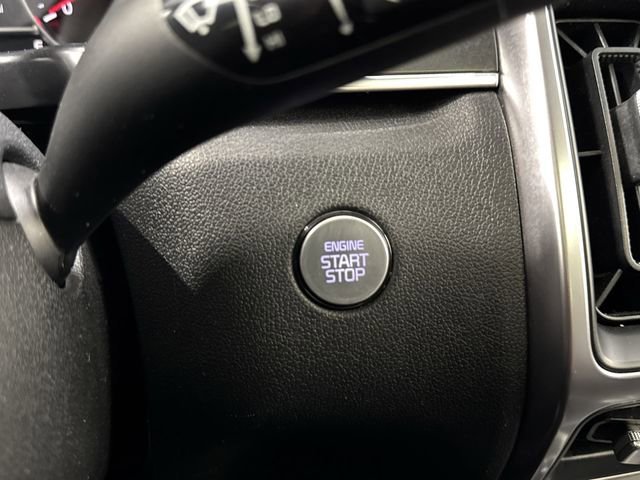 Used 2023 Kia Sorento S w/ Panoramic Sunroof Package image 18