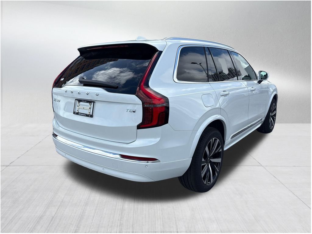 New 2026 Volvo XC90 T8 Core image 6