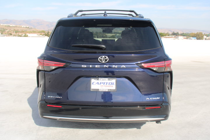 New 2026 Toyota Sienna Platinum AWD/4WD image 4