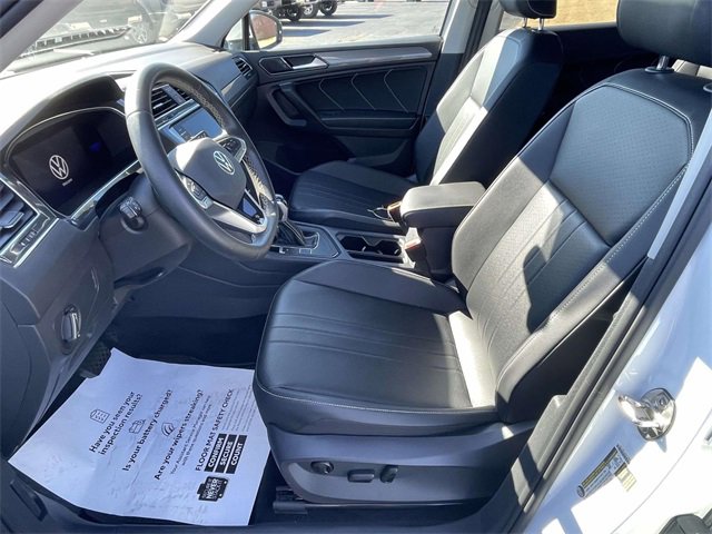Used 2022 Volkswagen Tiguan SE image 15