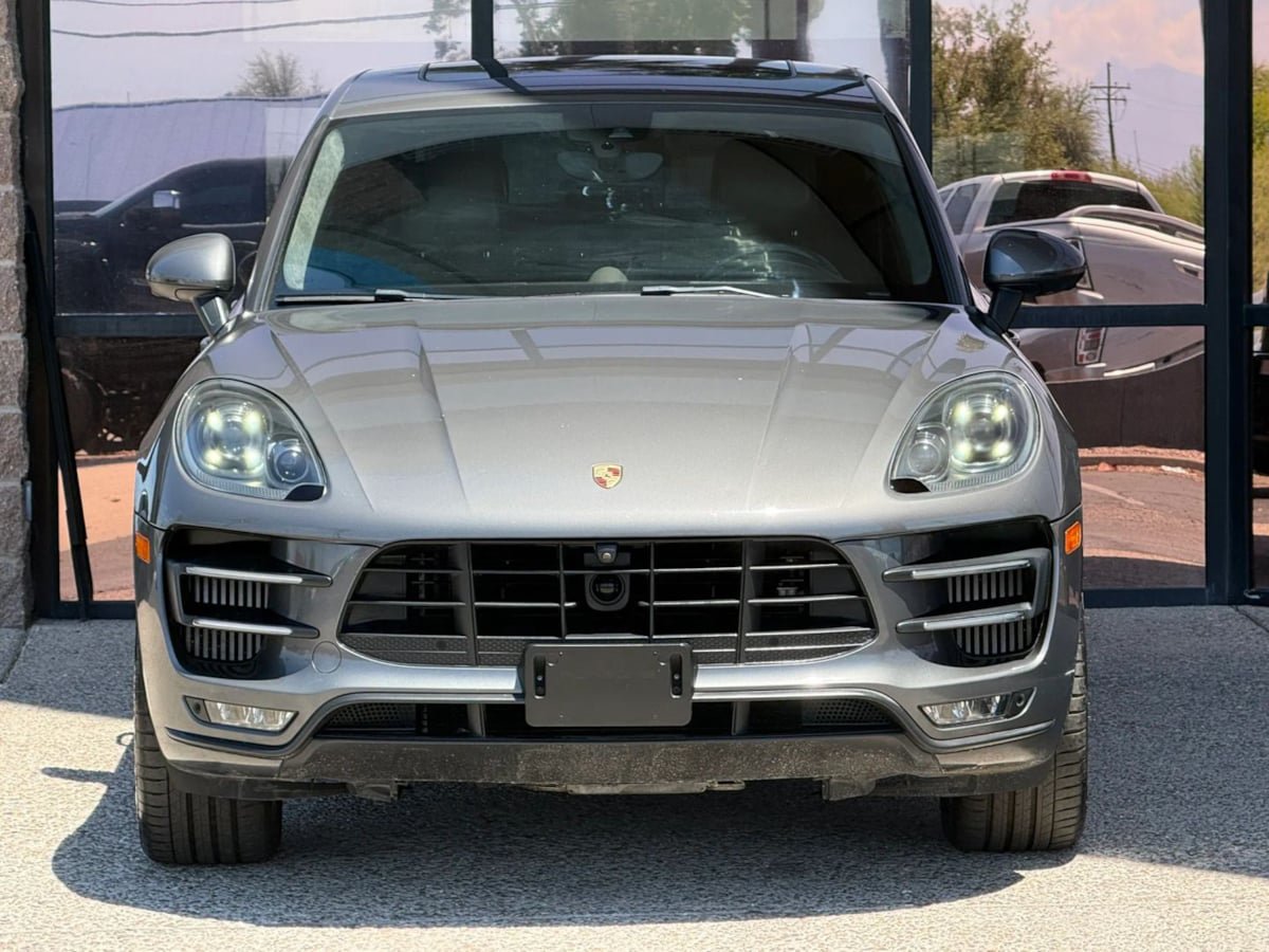 Used 2016 Porsche Macan Turbo AWD/4WD image 20