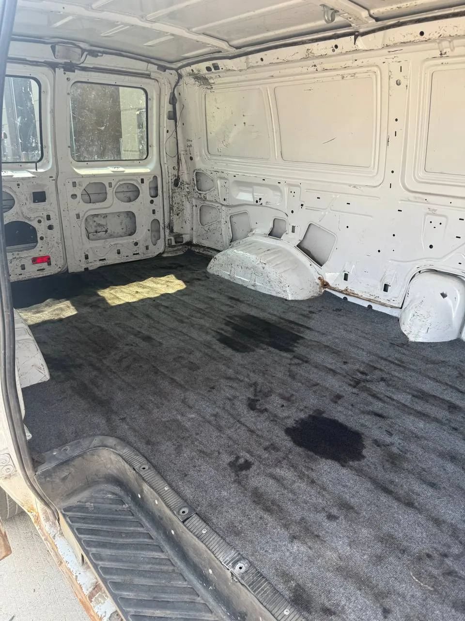Used 2009 Ford E-250 and Econoline 250 RWD image 13
