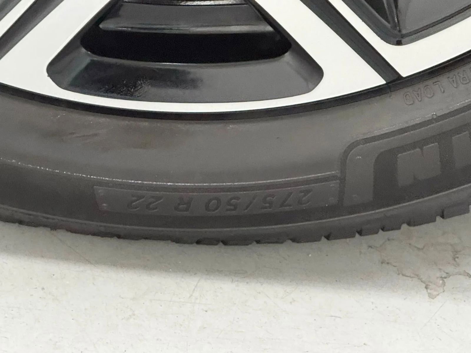 Used 2022 Rivian R1S Launch Edition image 48