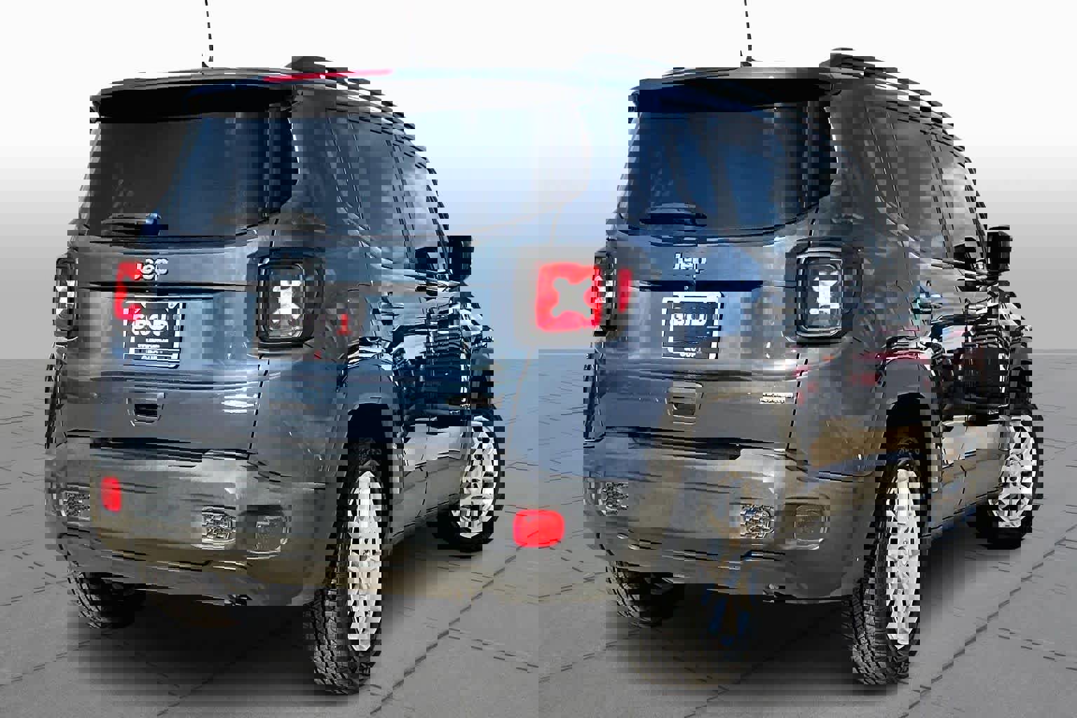 Used 2021 Jeep Renegade Latitude image 11