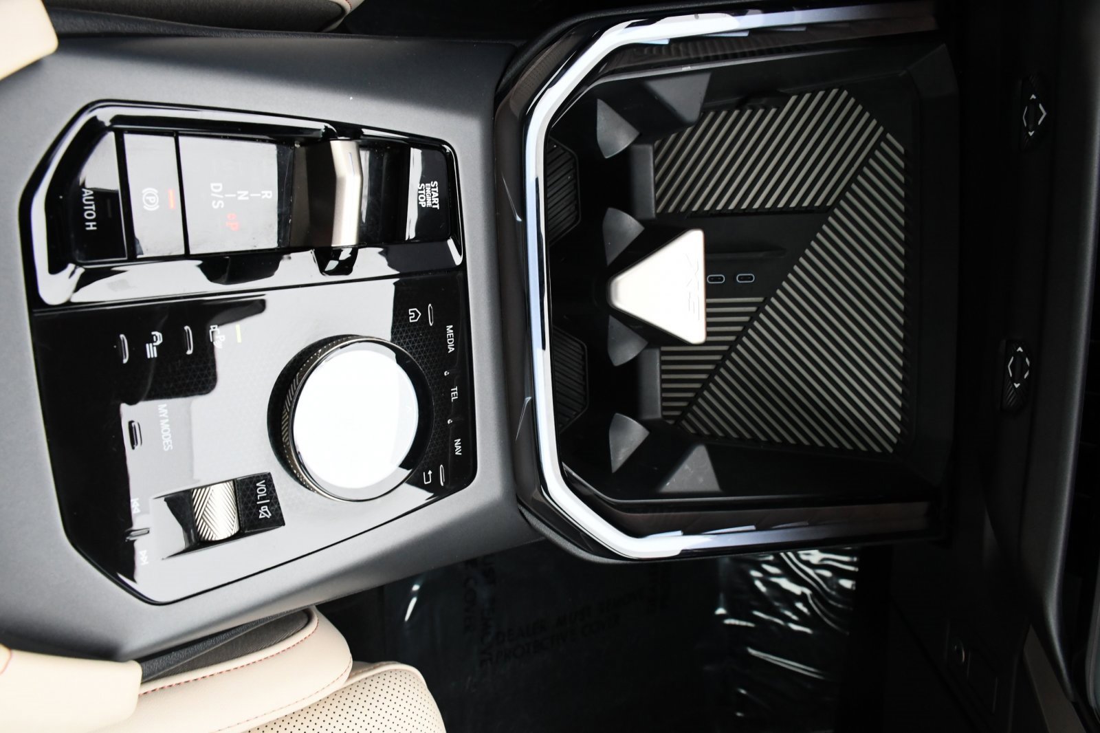 Used 2025 BMW X3 xDrive30i w/ Convenience Package image 15