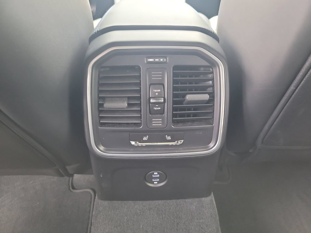 Used 2022 Porsche Macan S AWD/4WD image 13