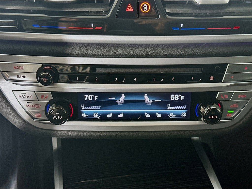 Used 2019 BMW ALPINA B7 xDrive w/ Luxury Rear Seating Package image 18