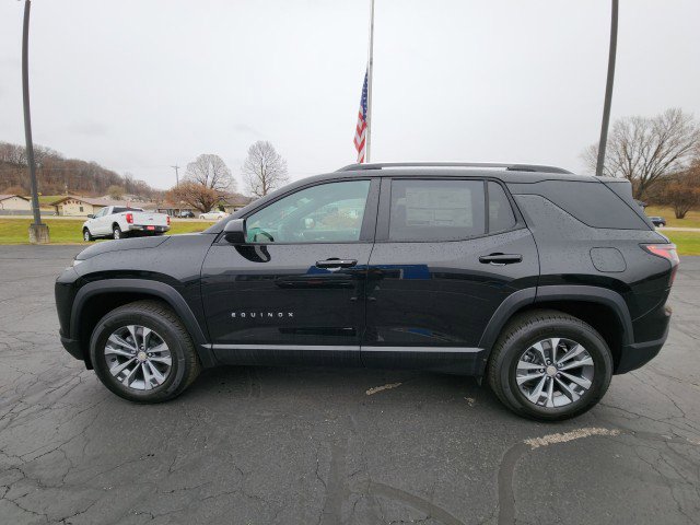 New 2026 Chevrolet Equinox LT w/ Convenience Package II image 2