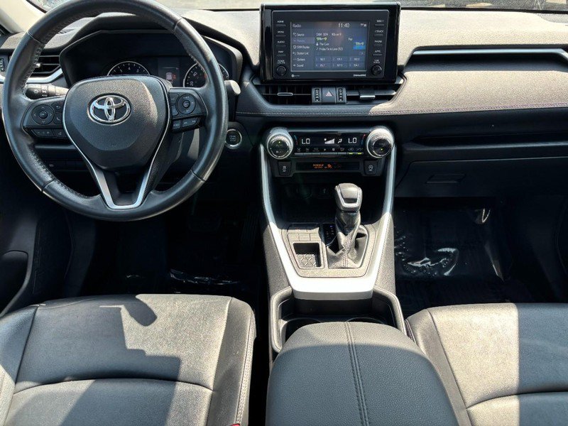 Used 2020 Toyota RAV4 XLE Premium FWD image 14