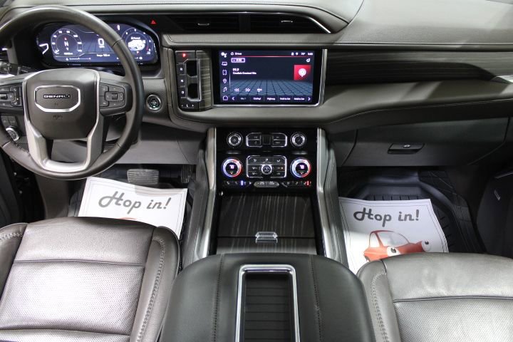 Used 2023 GMC Yukon Denali image 2