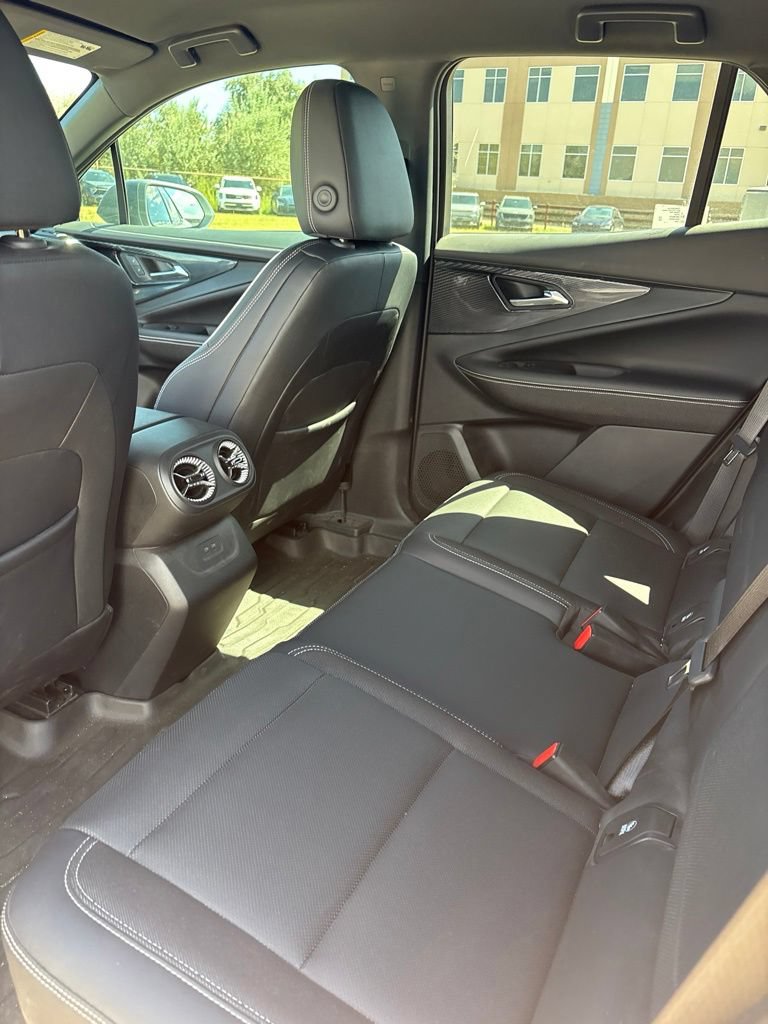Used 2024 Chevrolet Blazer EV LT AWD/4WD image 10