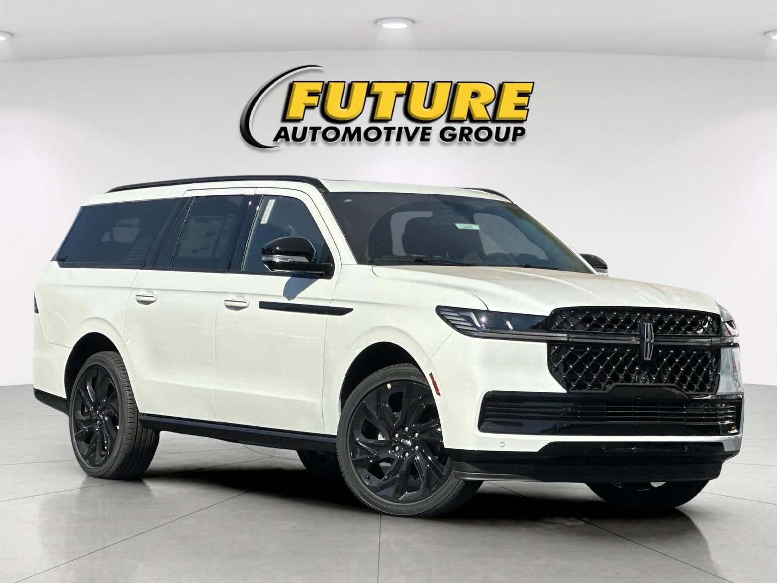 New 2027 Lincoln Navigator L Reserve w/ Jet Appearance Package AWD/4WD image 1