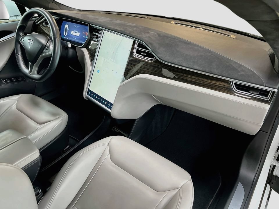 Used 2015 Tesla Model S 85D AWD/4WD image 30