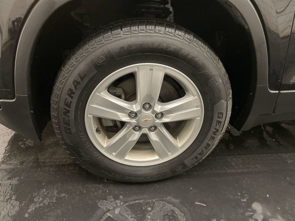 Used 2019 Chevrolet Trax LT w/ LT Convenience Package AWD/4WD image 25