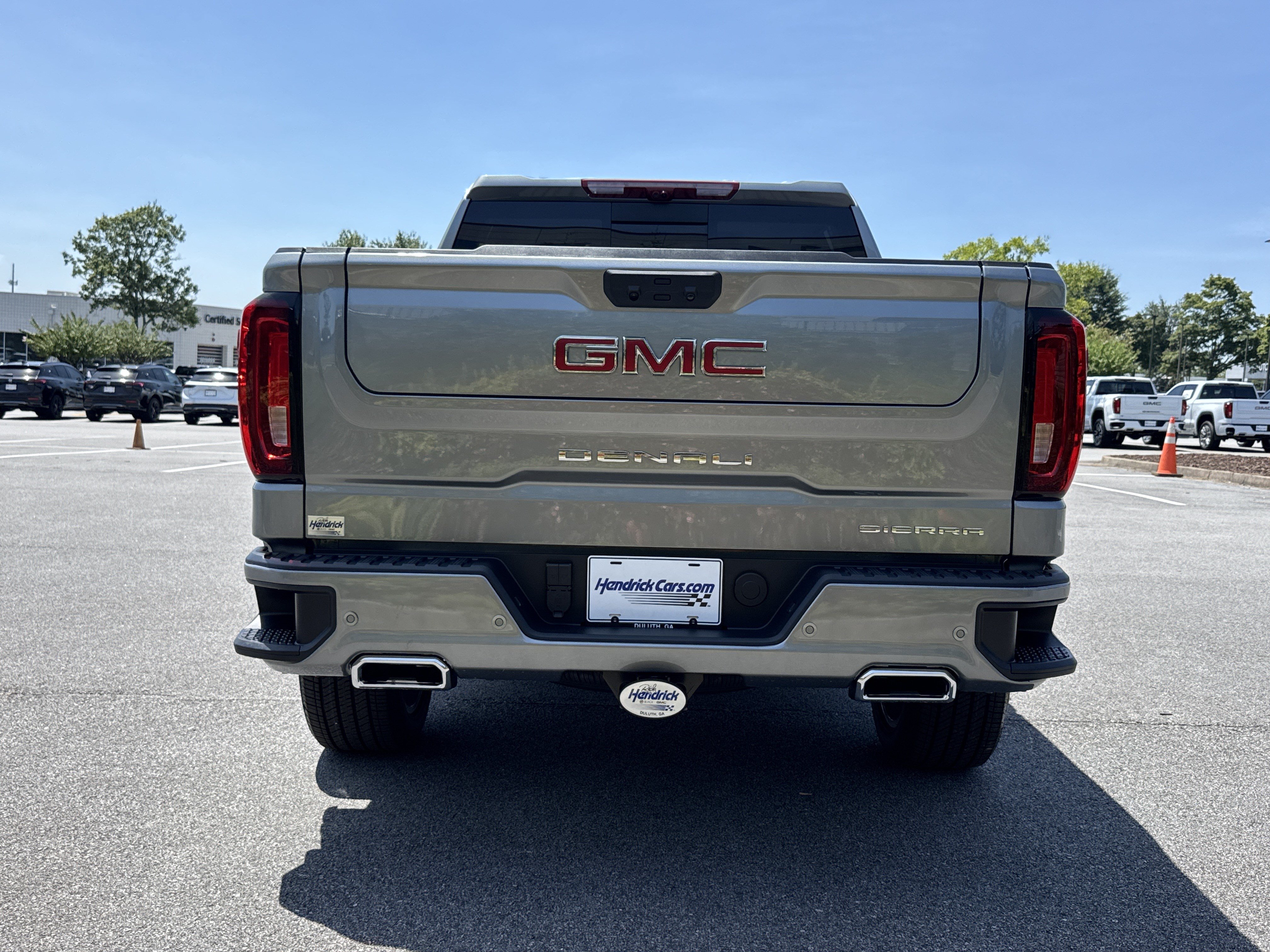 New 2026 GMC Sierra 1500 Denali w/ Denali Reserve Package AWD/4WD image 9