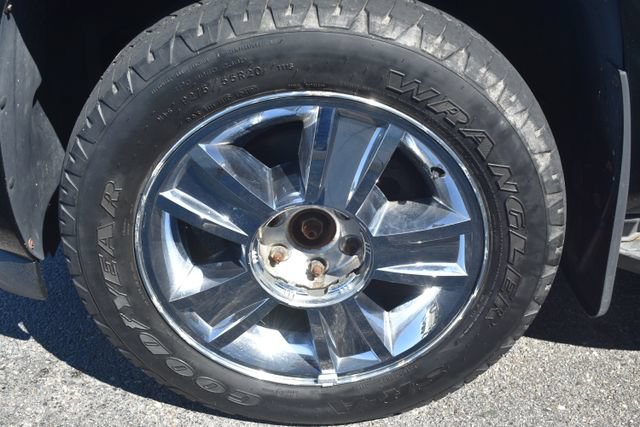 Used 2009 Chevrolet Tahoe LTZ AWD/4WD image 48