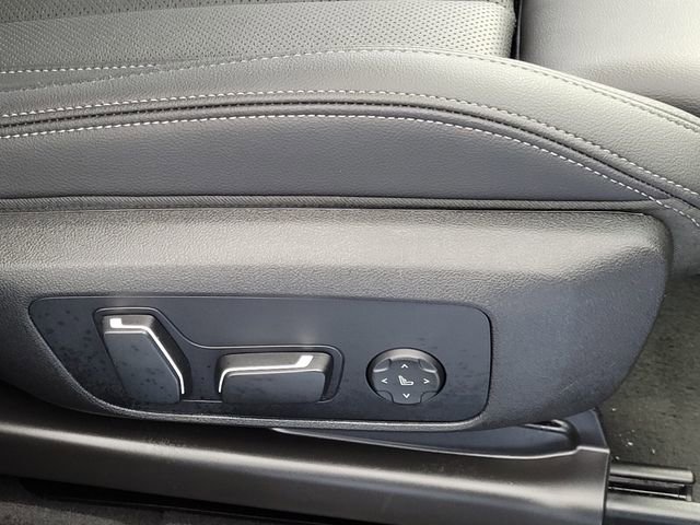 Used 2024 BMW X3 M40i w/ Parking Assistance Package image 23