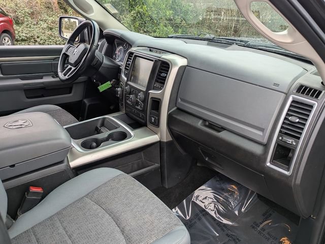 Used 2017 RAM 1500 Classic SLT w/ SLT Plus D￩cor Group image 37