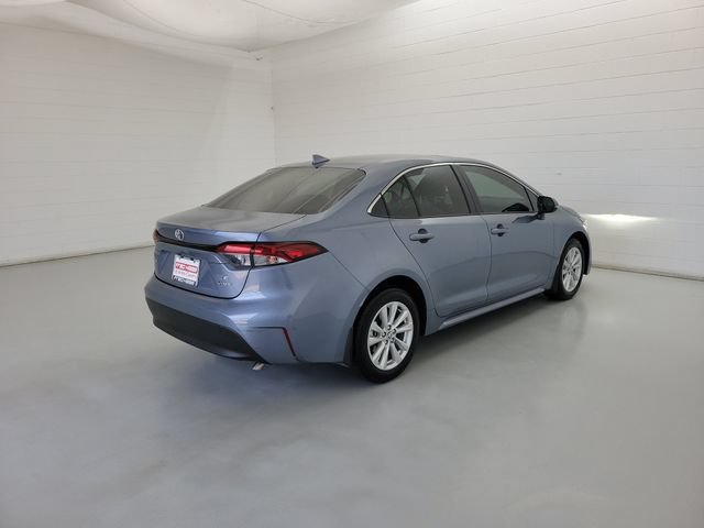 Used 2026 Toyota Corolla XLE FWD image 5
