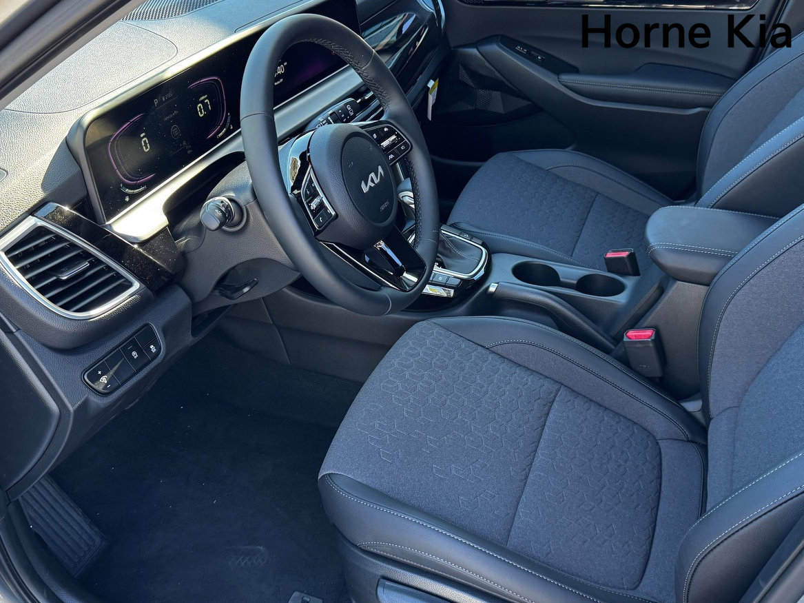 New 2026 Kia Seltos S image 9