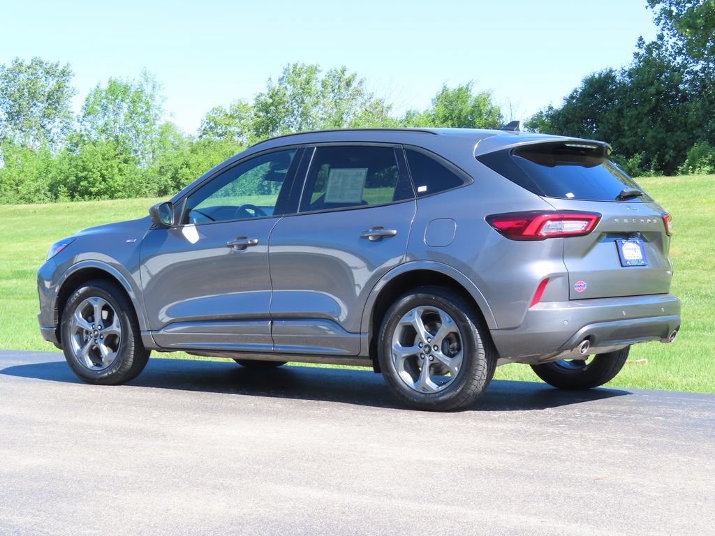 Used 2023 Ford Escape ST-Line w/ Tech Pack #1 AWD/4WD image 22