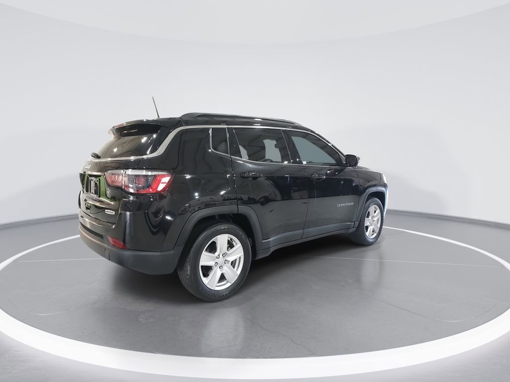 Used 2022 Jeep Compass Latitude image 8