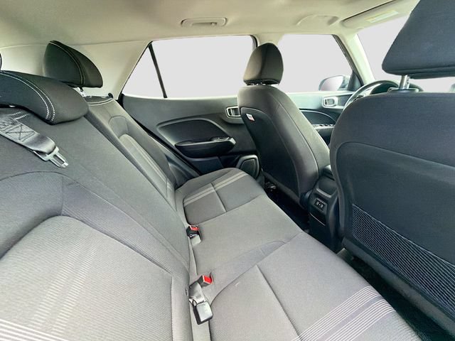 Certified 2024 Hyundai Venue SEL FWD image 24