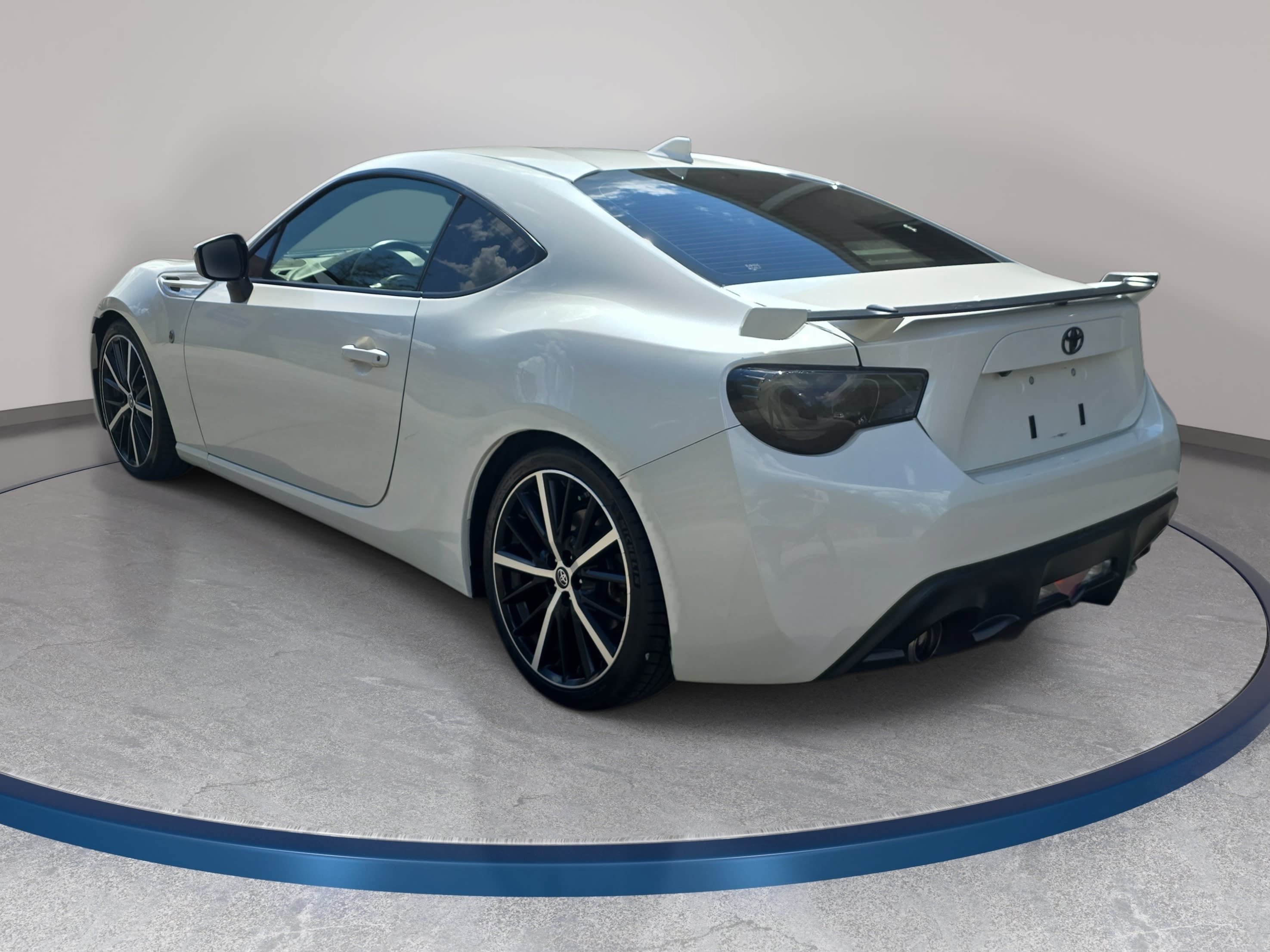 Used 2020 Toyota 86 RWD image 7