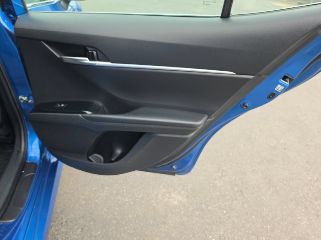 Used 2019 Toyota Camry LE FWD image 27