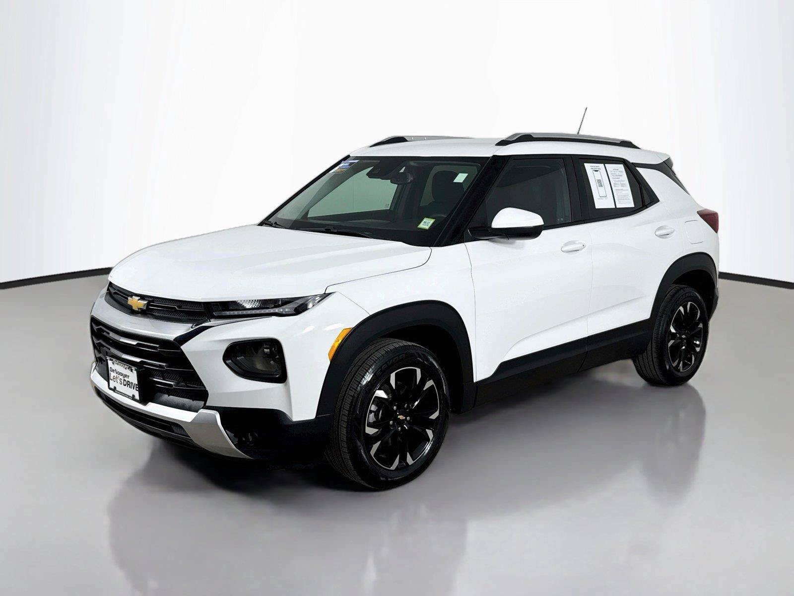 Used 2022 Chevrolet TrailBlazer LT w/ Convenience Package FWD image 8