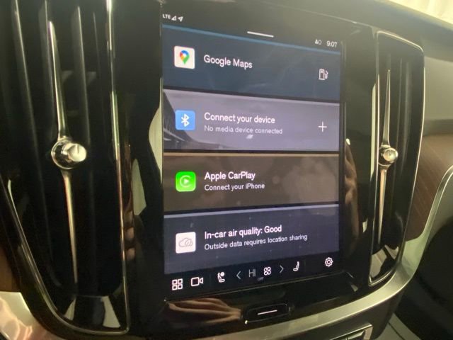 Used 2025 Volvo V60 B5 Cross Country Plus AWD/4WD image 18