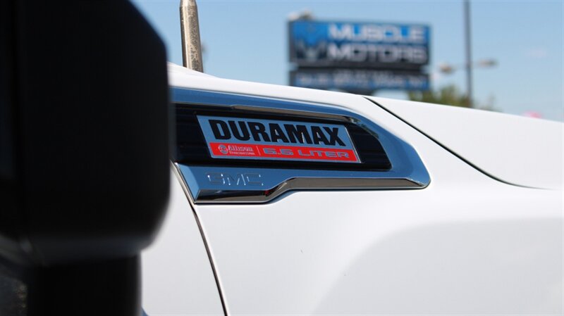 Used 2020 GMC Sierra 2500 Denali w/ Denali Ultimate Package AWD/4WD image 11