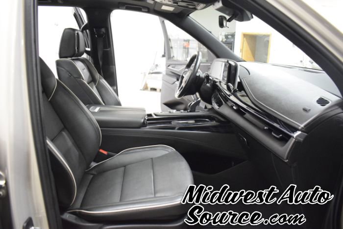 Used 2023 Cadillac Escalade ESV Sport w/ LPO, Illumination Package image 35