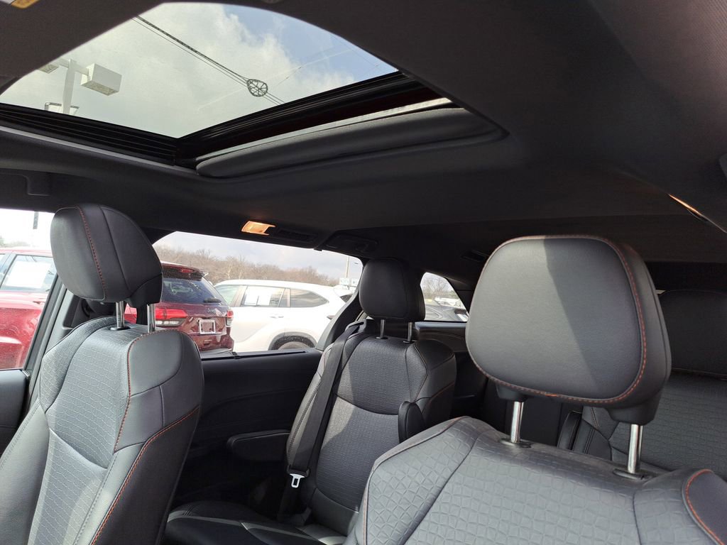 Used 2021 Toyota Sienna XSE w/ XSE Plus Package image 10