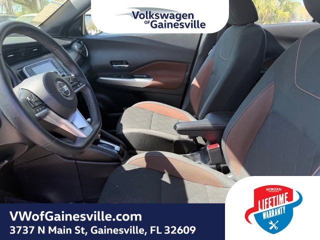 Used 2020 Nissan Kicks SR image 19