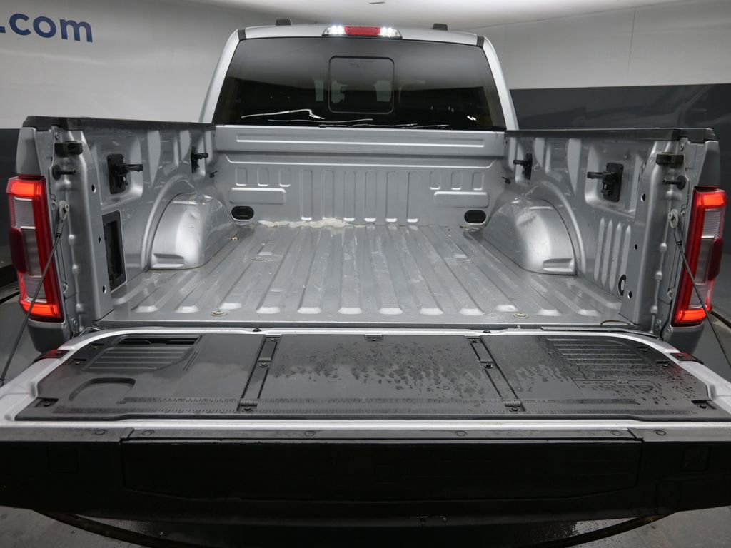 Used 2022 Ford F150 Lariat image 10