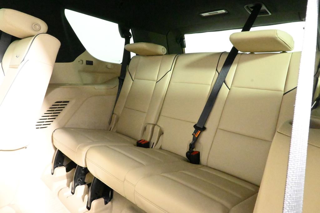 Used 2023 Cadillac Escalade Premium Luxury AWD/4WD image 35
