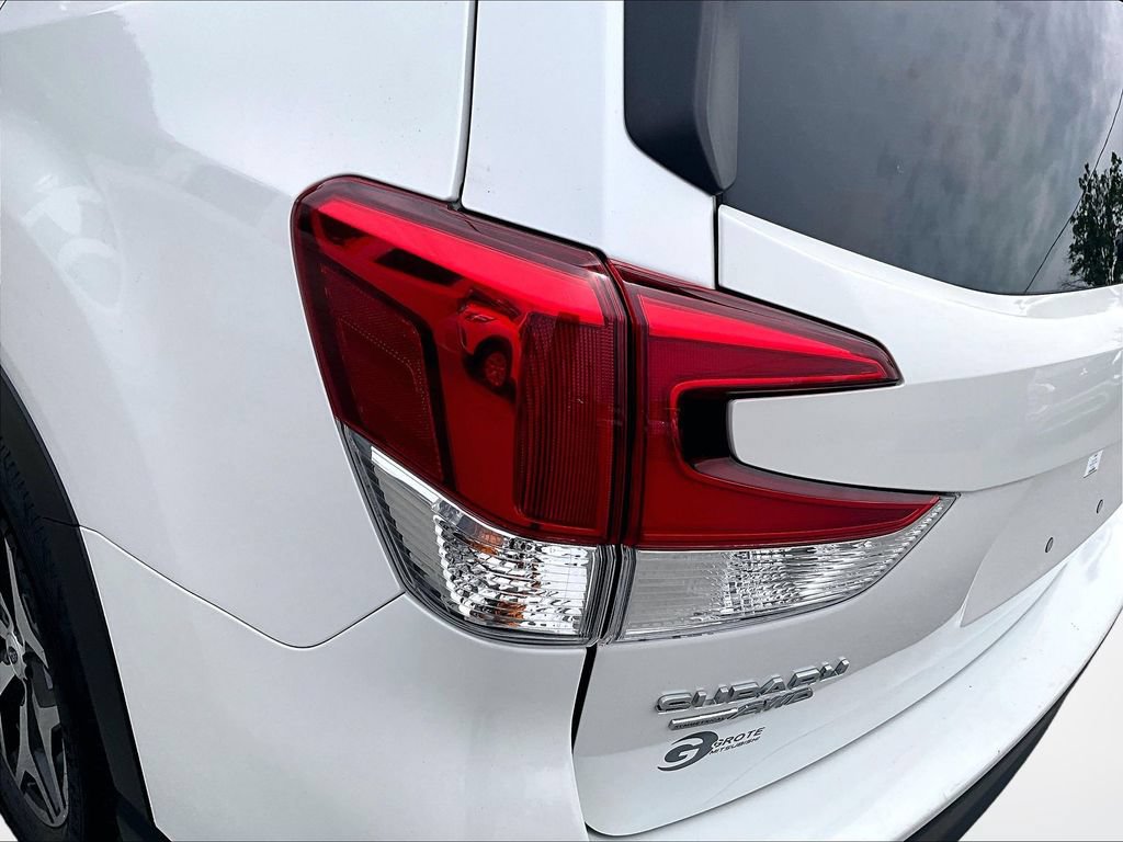 Used 2022 Subaru Forester Premium AWD/4WD image 31