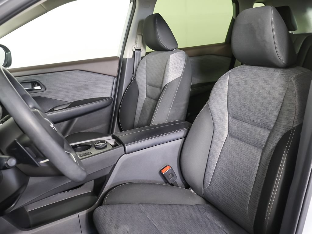 Used 2023 Nissan Rogue SV AWD/4WD image 23