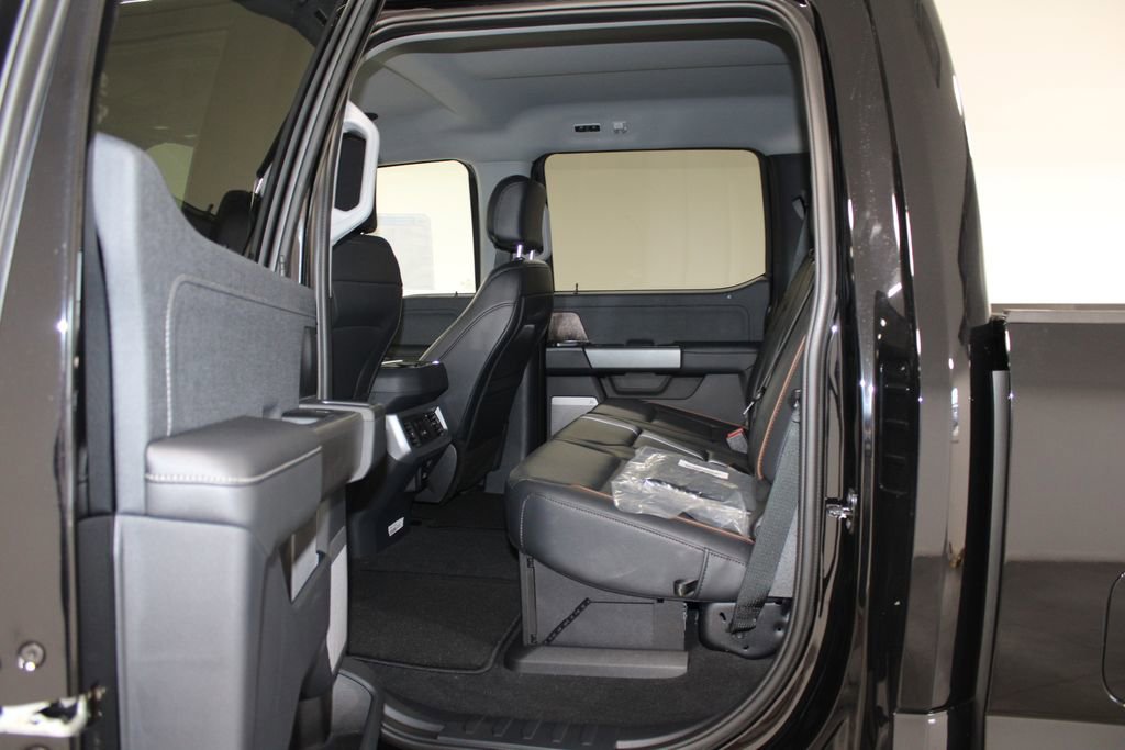 New 2025 Ford F250 Lariat w/ Lariat Ultimate Package image 25