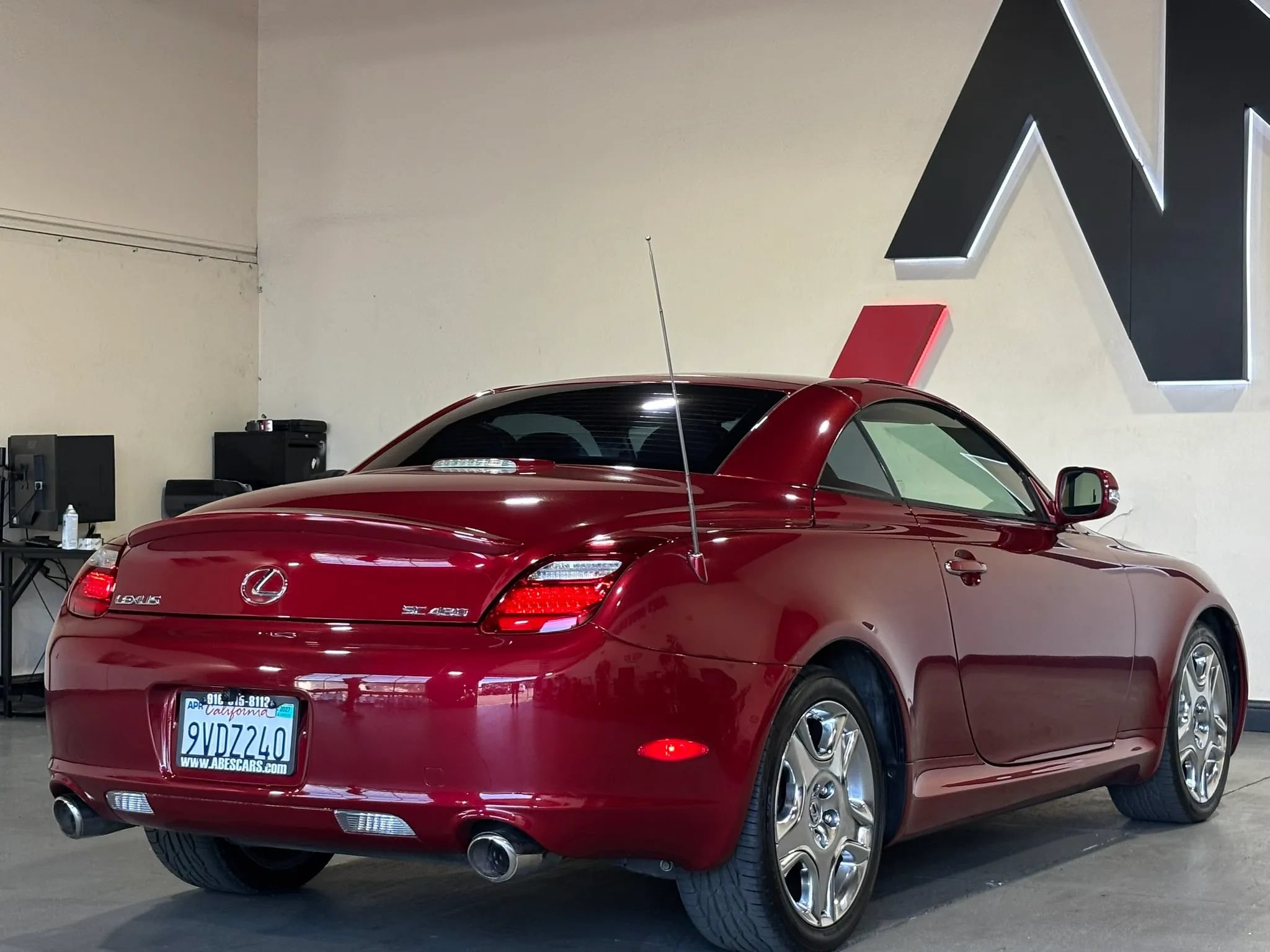 Used 2009 Lexus SC 430 Convertible RWD image 7